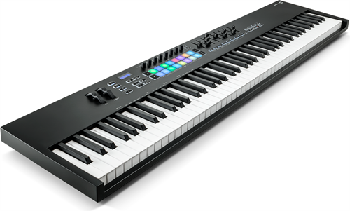 Novation Launchkey-88-Mk3 midi keyboard